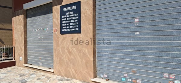 locale commerciale in affitto a Roma in zona Borghesiana