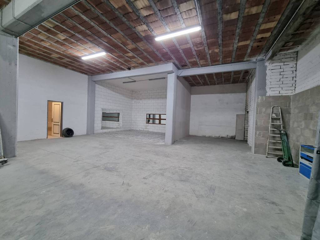 locale commerciale in affitto a Roma in zona Aurelio