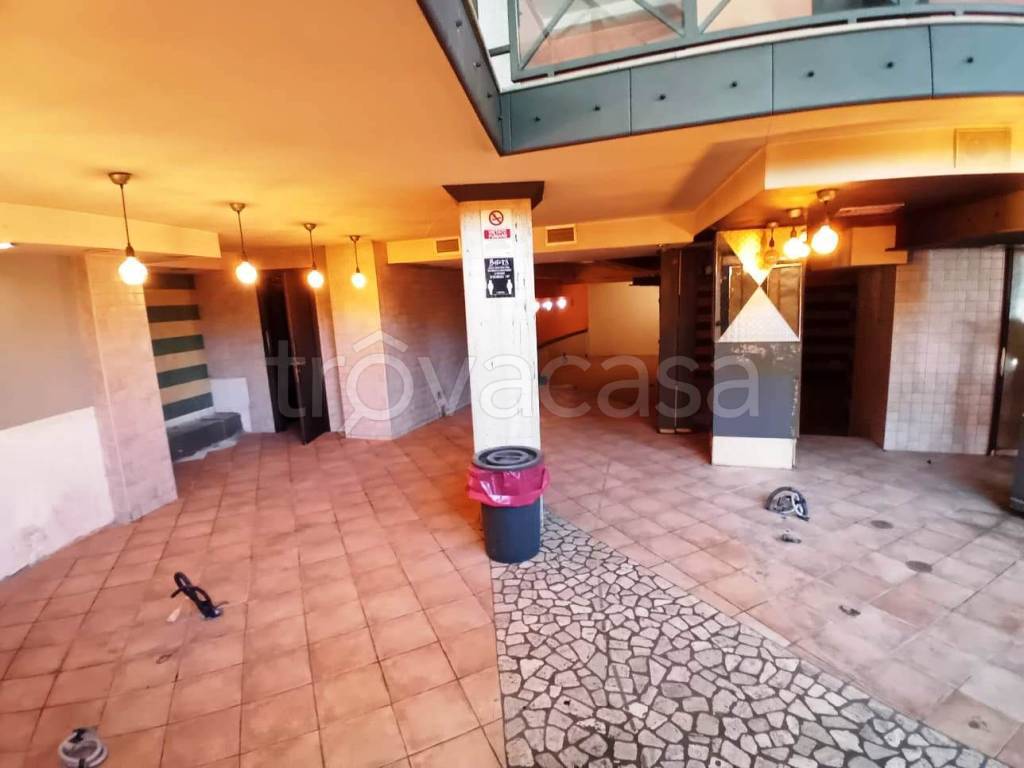 negozio in affitto a Roma