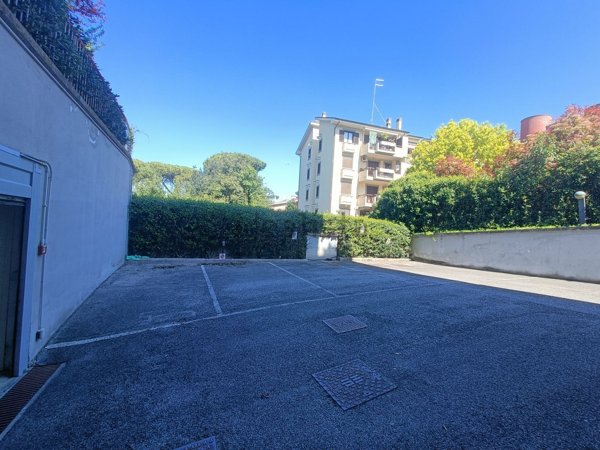 negozio in affitto a Roma in zona Tor di Quinto