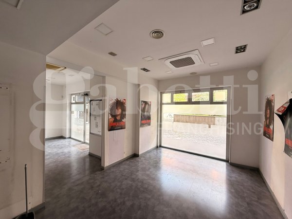 negozio in affitto a Roma in zona Vigna Murata