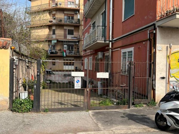 locale di sgombero in affitto a Roma in zona Prenestino-Labicano