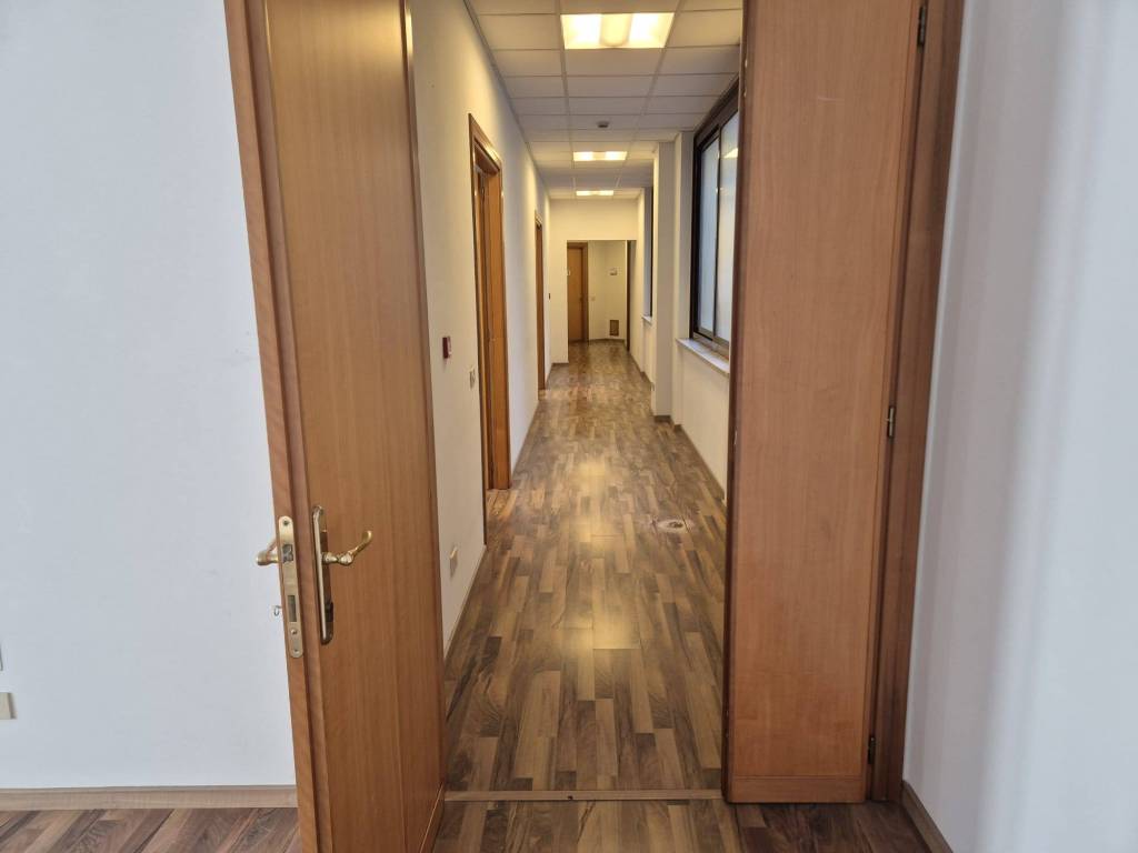 ufficio in affitto a Roma in zona Trevi-Colonna