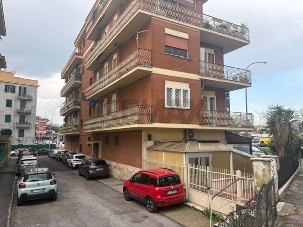 negozio in affitto a Roma in zona Prenestino-Centocelle