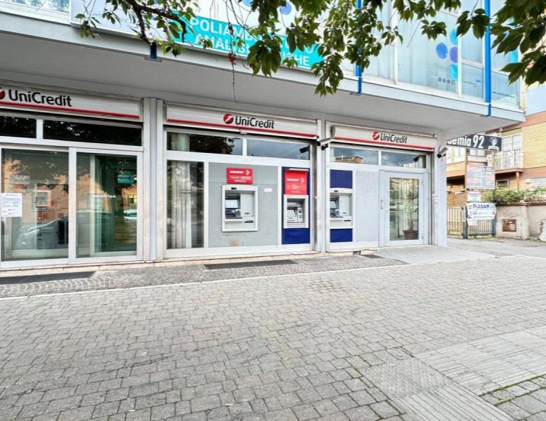 locale commerciale in affitto a Roma in zona Corviale