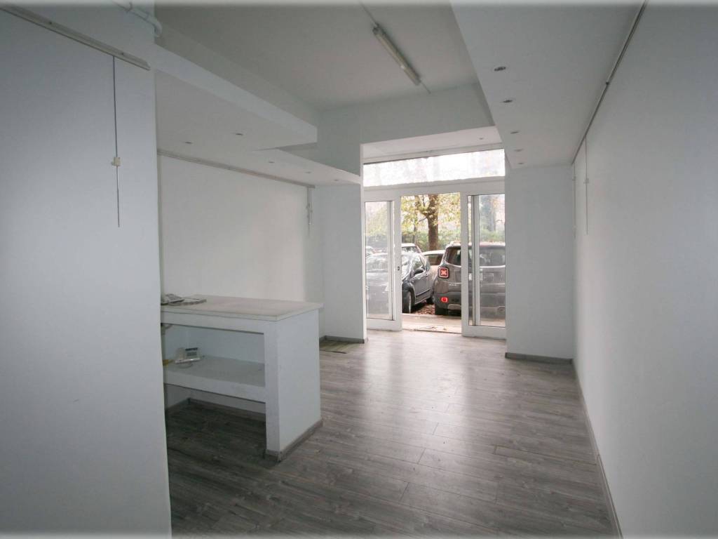 negozio in affitto a Roma in zona Monte Sacro/Talenti