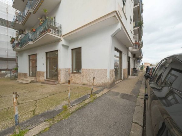 negozio in affitto a Roma in zona Pietralata