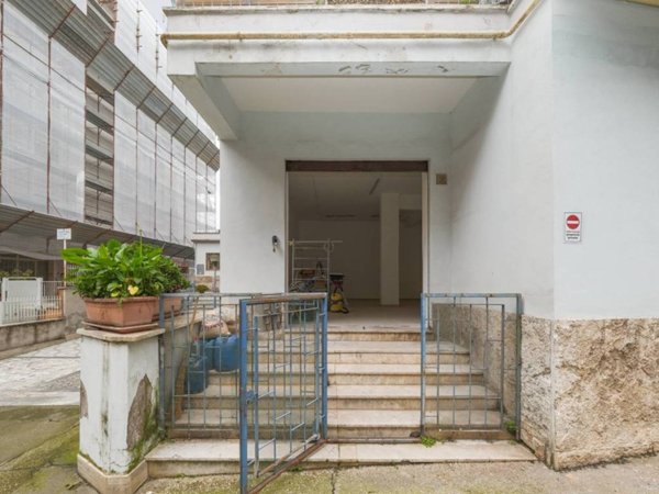 negozio in affitto a Roma in zona Pietralata