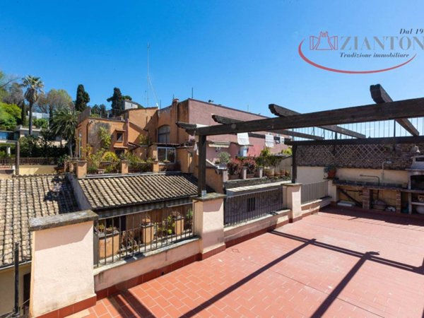 appartamento in affitto a Roma in zona Campo Marzio