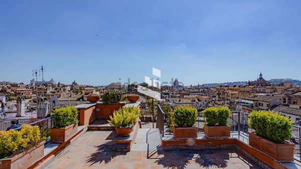 appartamento in affitto a Roma in zona Campo Marzio