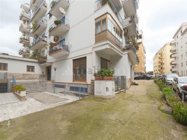 locale commerciale in affitto a Roma in zona Pietralata