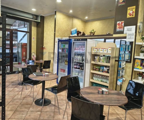 negozio in affitto a Roma in zona Ostia