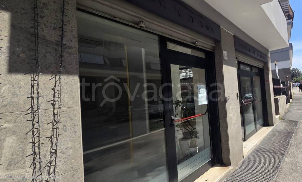 negozio in affitto a Roma in zona Ardeatino