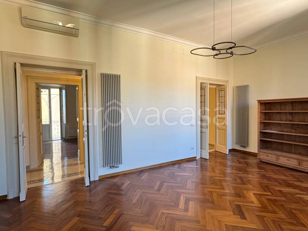 appartamento in affitto a Roma in zona Rione Monti/Campitelli