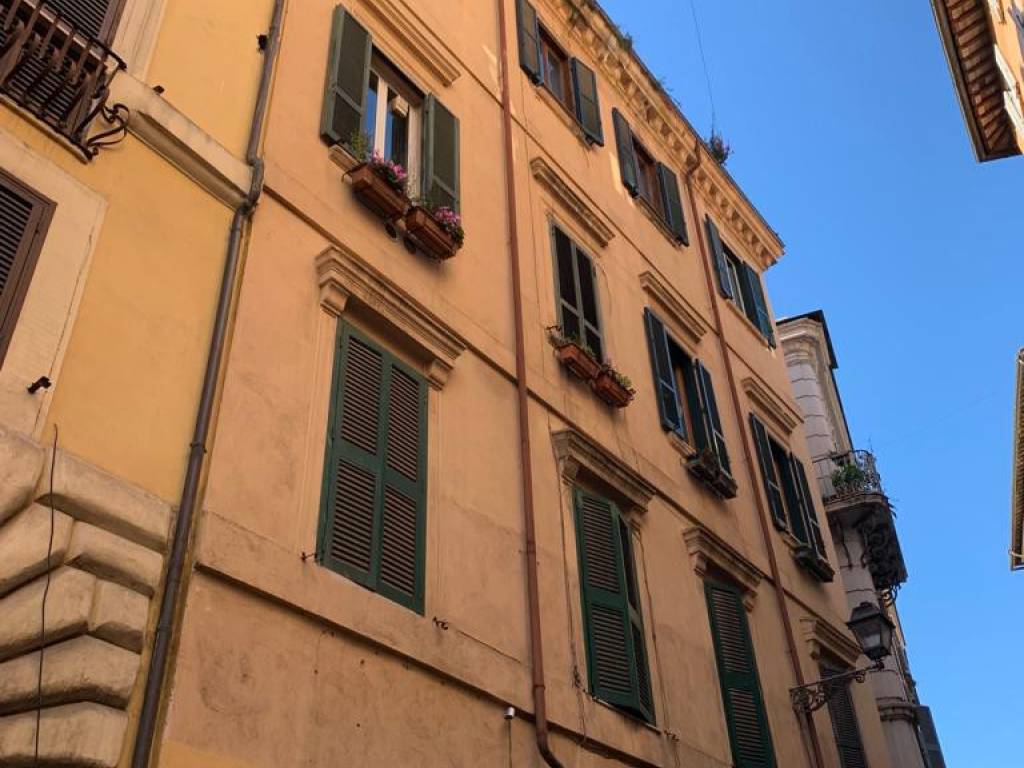 appartamento in affitto a Roma in zona Parione/Sant'Eustachio