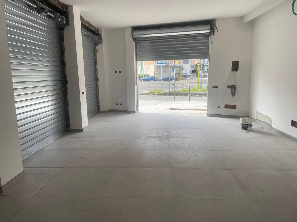 negozio in affitto a Roma in zona Alessandrino