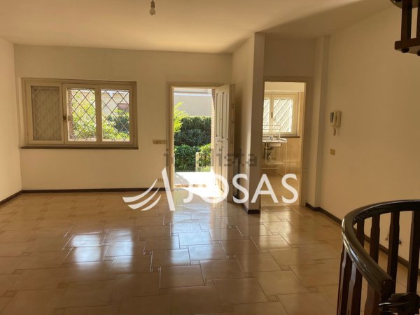 casa indipendente in affitto a Roma
