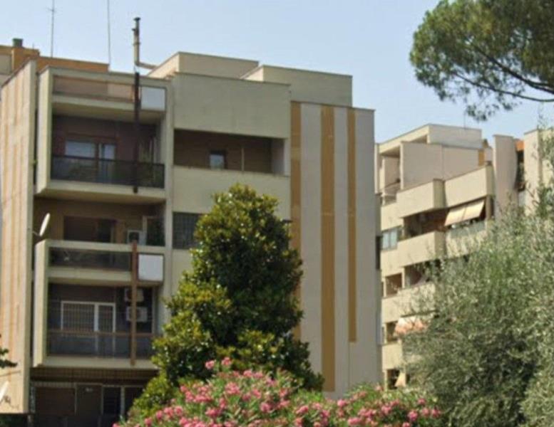 locale commerciale in affitto a Roma in zona Giuliano Dalmata