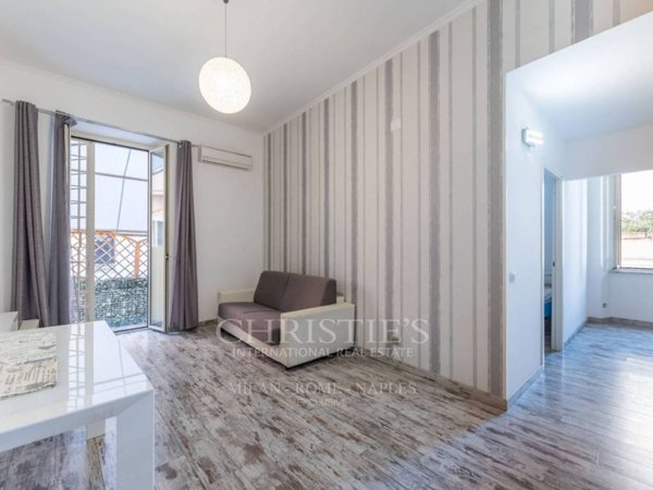 appartamento in affitto a Roma in zona Trevi-Colonna