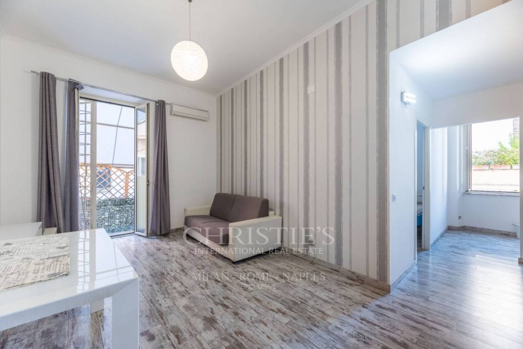 appartamento in affitto a Roma in zona Trevi-Colonna