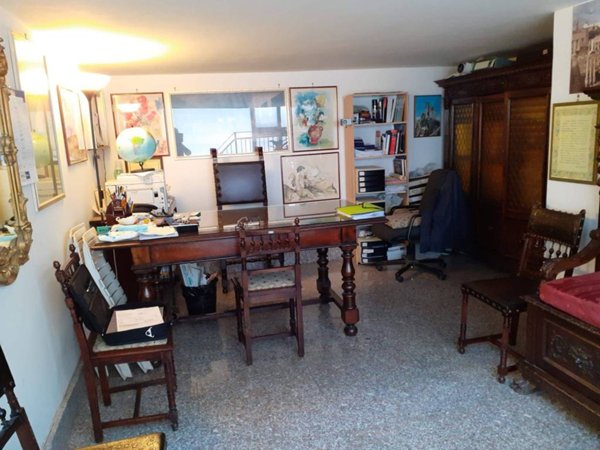 ufficio in affitto a Roma in zona Giuliano Dalmata