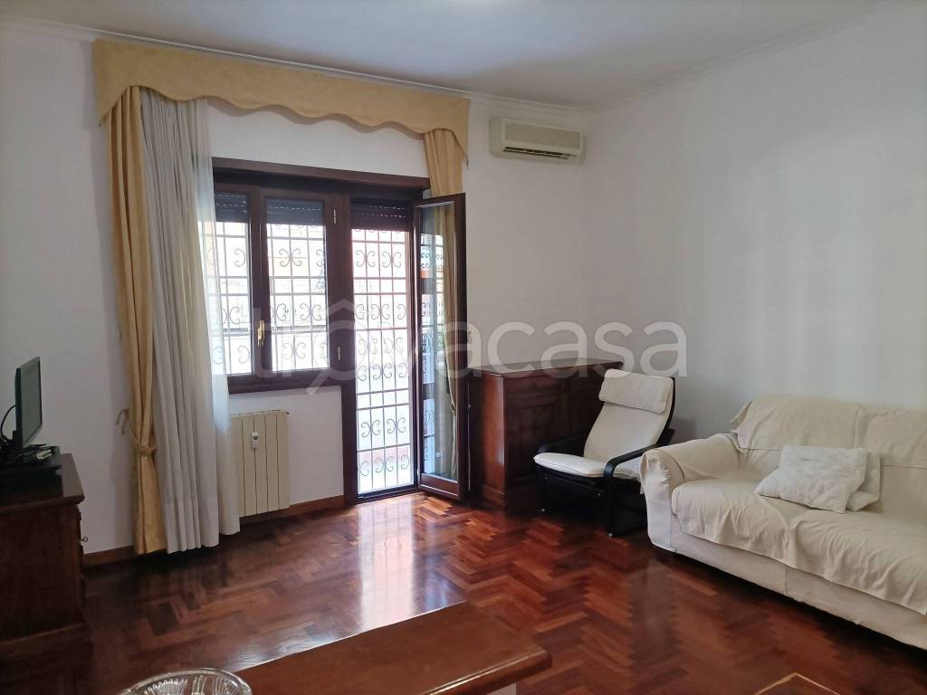 appartamento in affitto a Roma in zona Appio Claudio