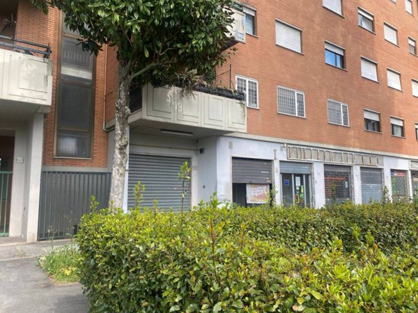 negozio in affitto a Roma in zona Casal Boccone