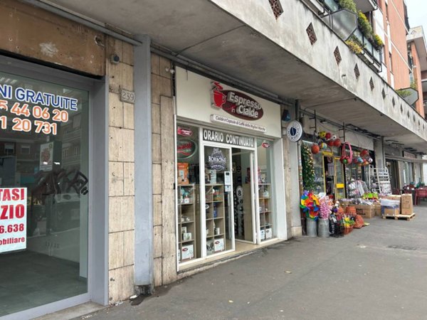 negozio in affitto a Roma in zona Aurelio