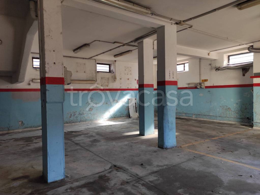 locale commerciale in affitto a Roma in zona Acilia