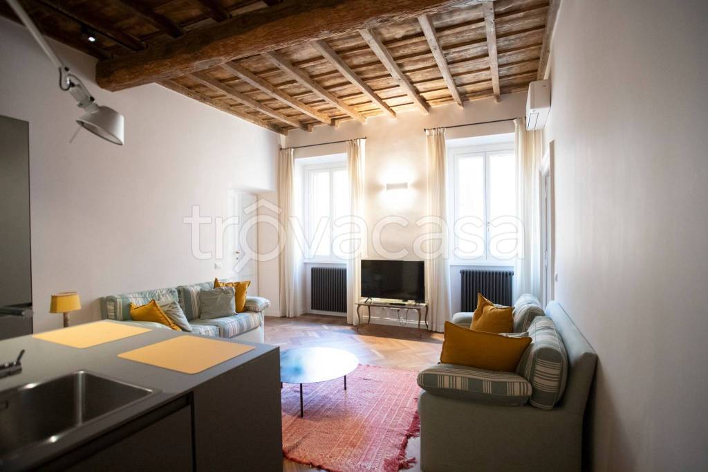 appartamento in affitto a Roma in zona Rione Regola
