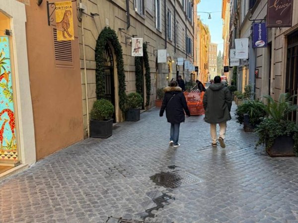 negozio in affitto a Roma in zona Campo Marzio