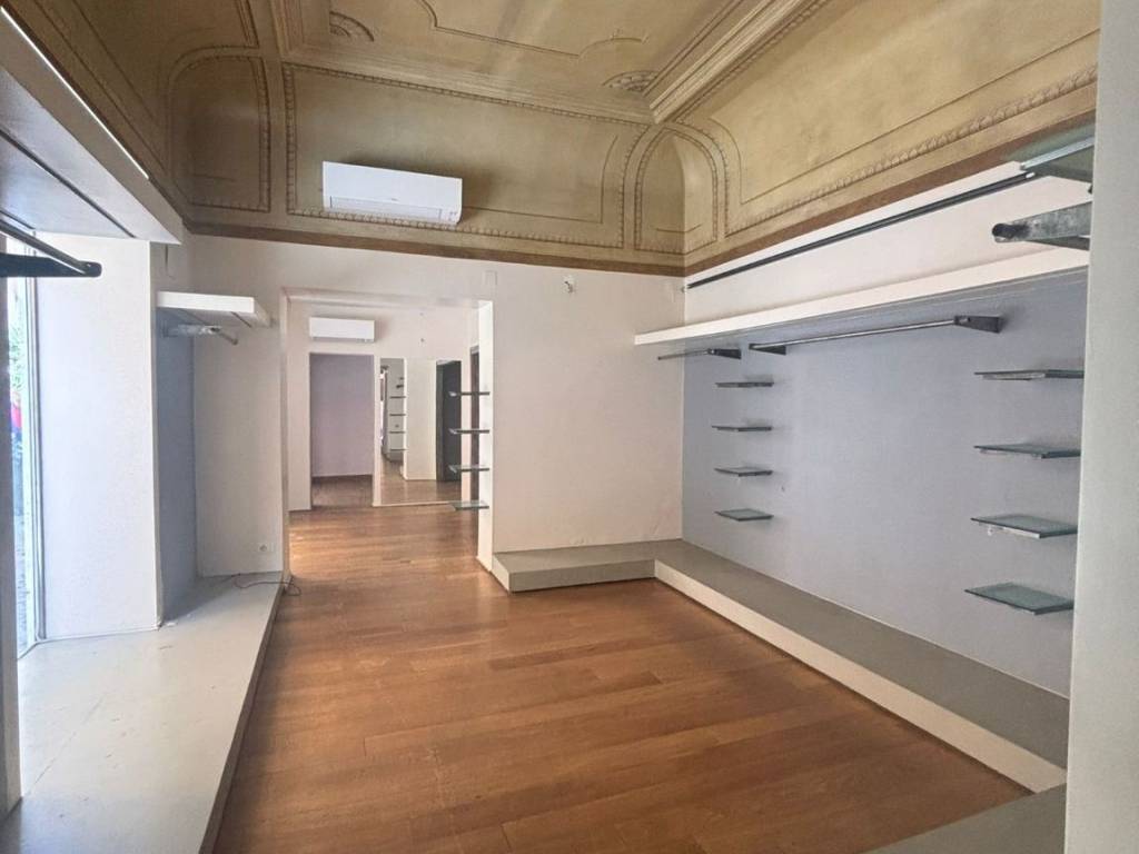 negozio in affitto a Roma in zona Campo Marzio