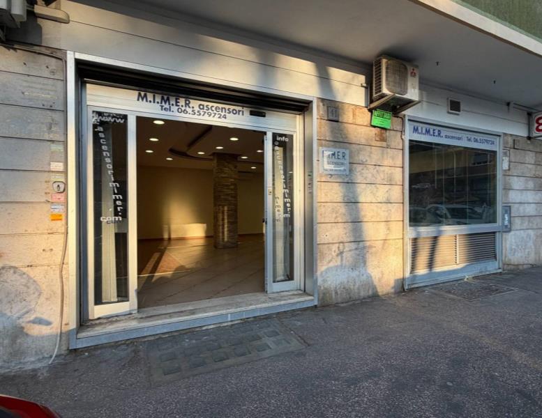 negozio in affitto a Roma in zona Portuense
