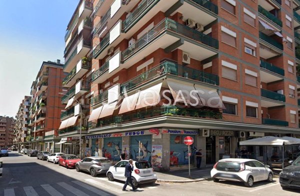 negozio in affitto a Roma in zona Pietralata