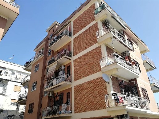 negozio in affitto a Roma in zona Prenestino-Centocelle