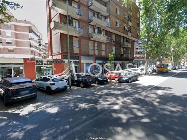 negozio in affitto a Roma