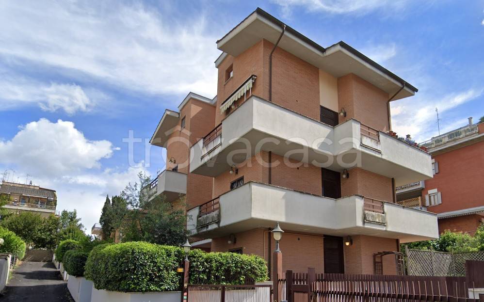 appartamento in affitto a Roma in zona Tomba di Nerone