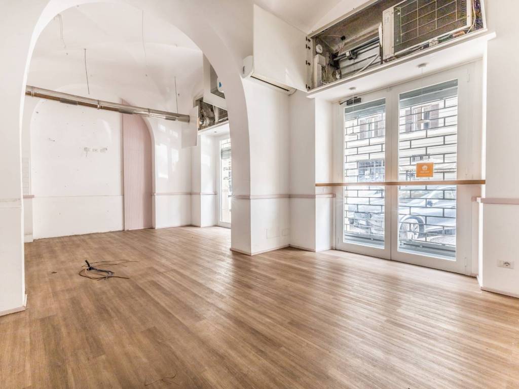 negozio in affitto a Roma in zona Rione Prati