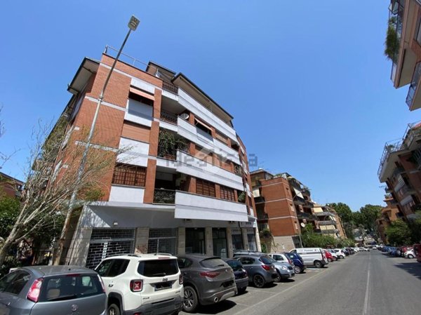 locale commerciale in affitto a Roma in zona Gianicolense