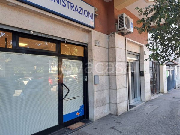 negozio in affitto a Roma in zona Prenestino-Labicano