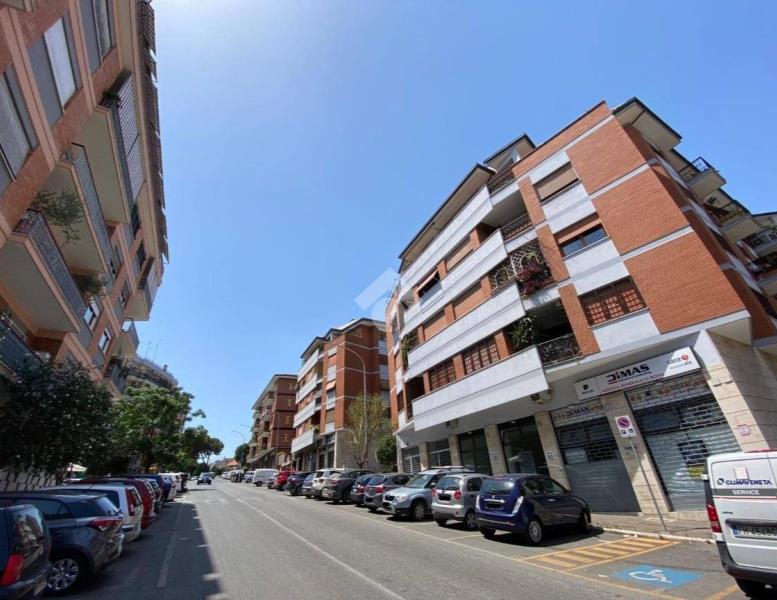 locale commerciale in affitto a Roma in zona Gianicolense
