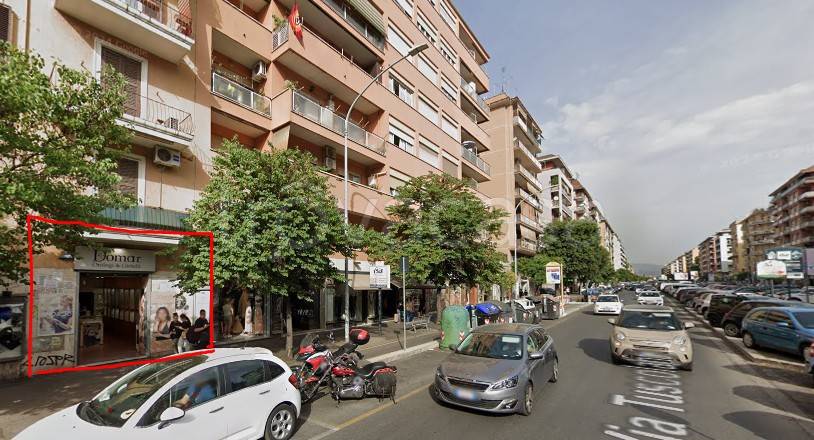 negozio in affitto a Roma