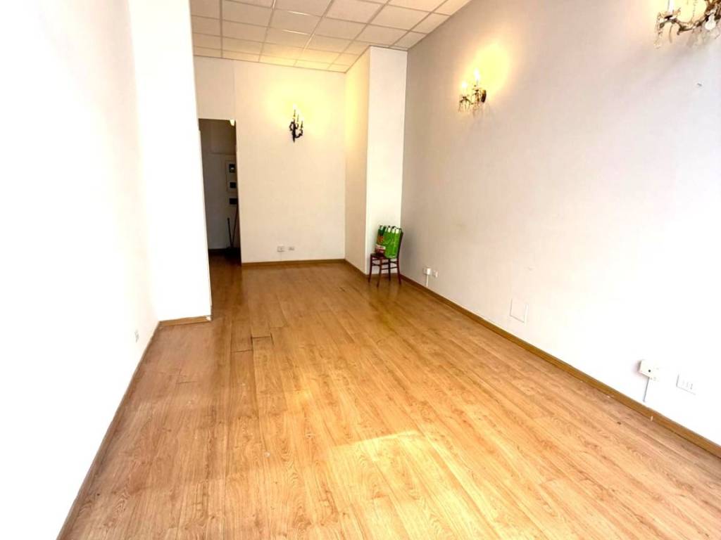 negozio in affitto a Roma