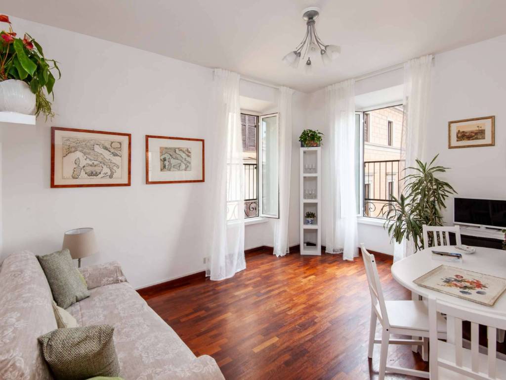 appartamento in affitto a Roma in zona Parione/Sant'Eustachio