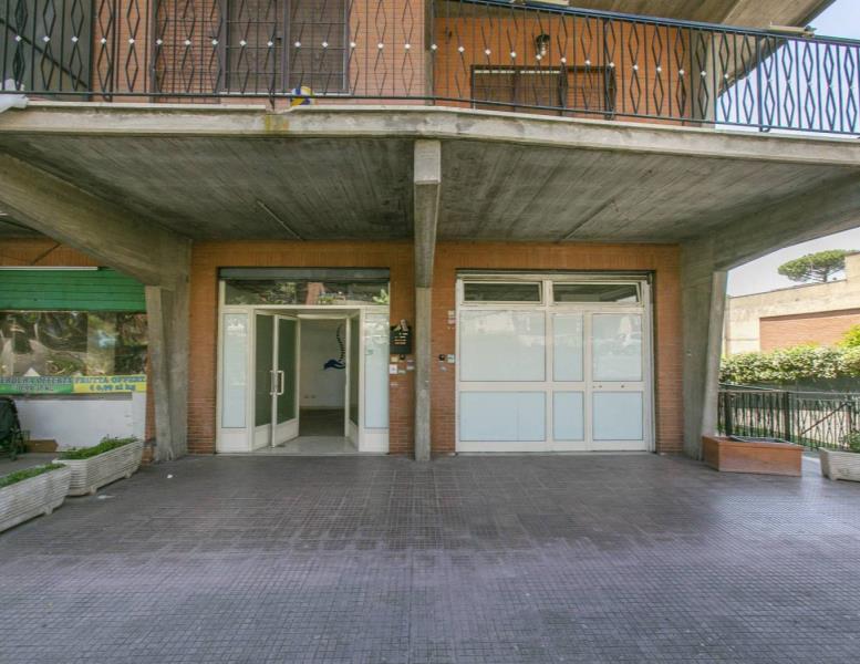 locale commerciale in affitto a Roma in zona Grottarossa