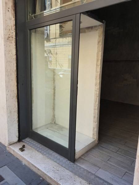 negozio in affitto a Roma in zona Testaccio