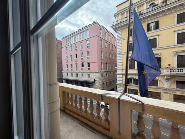 appartamento in affitto a Roma in zona Trevi-Colonna