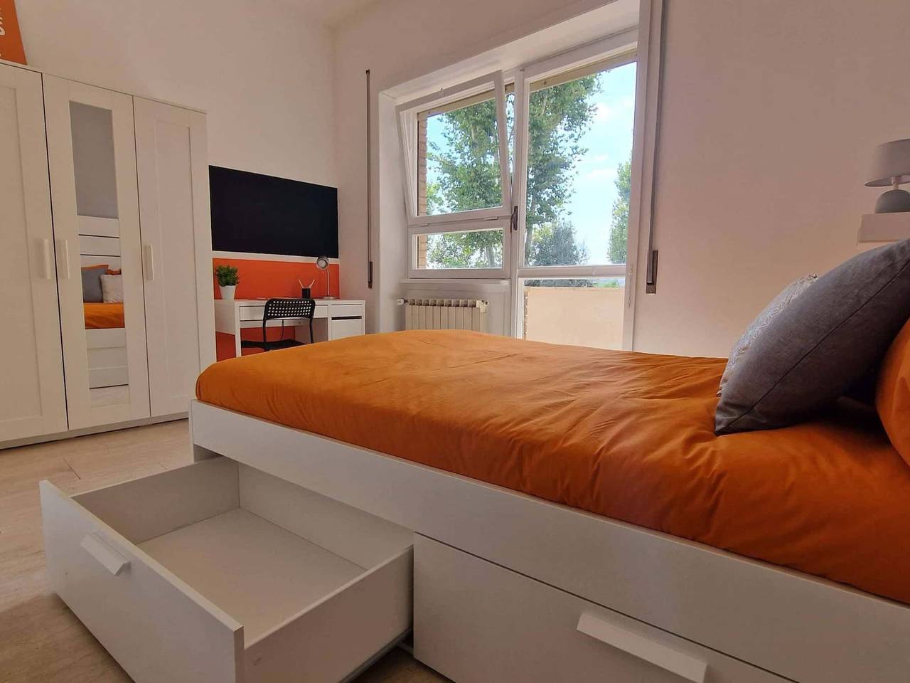 negozio in affitto a Roma in zona Portuense