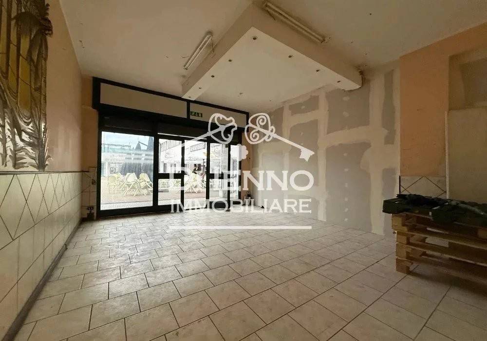 negozio in affitto a Roma in zona Monte Sacro/Talenti