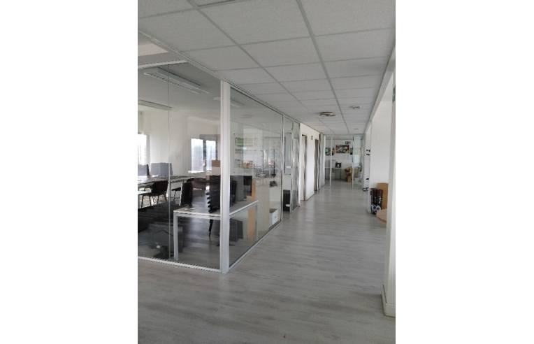 ufficio in affitto a Roma in zona Romanina